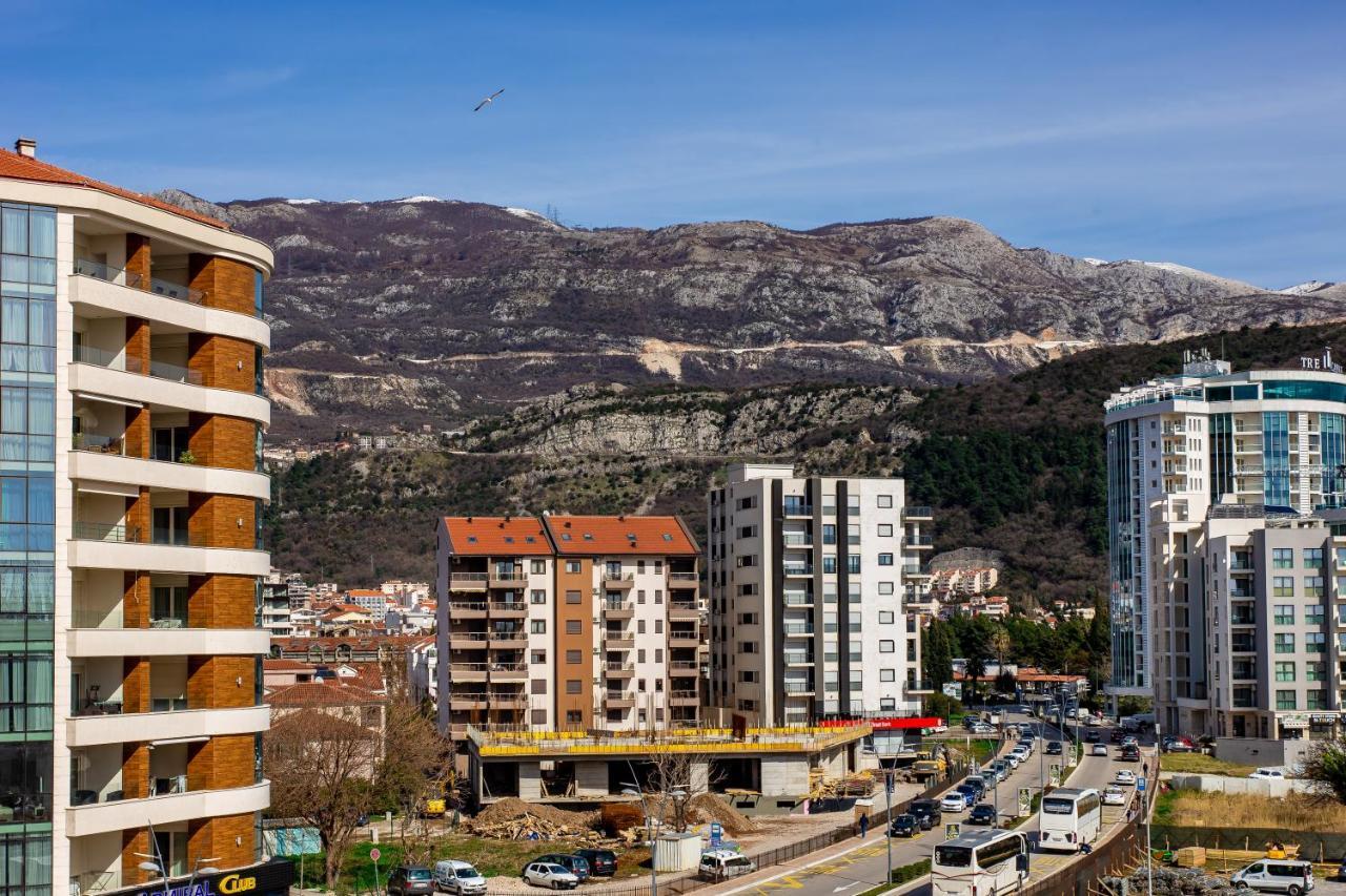 Apartments Lora In Apart-Hotel Будва Екстериор снимка