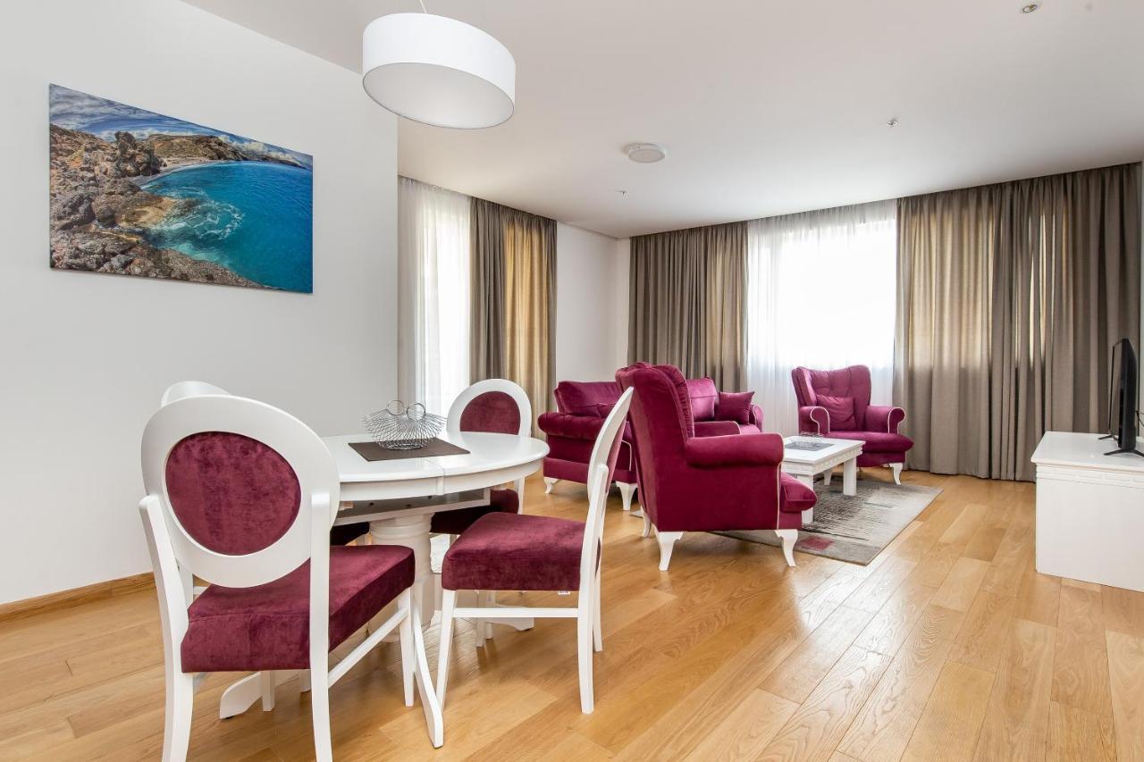 Apartments Lora In Apart-Hotel Будва Екстериор снимка