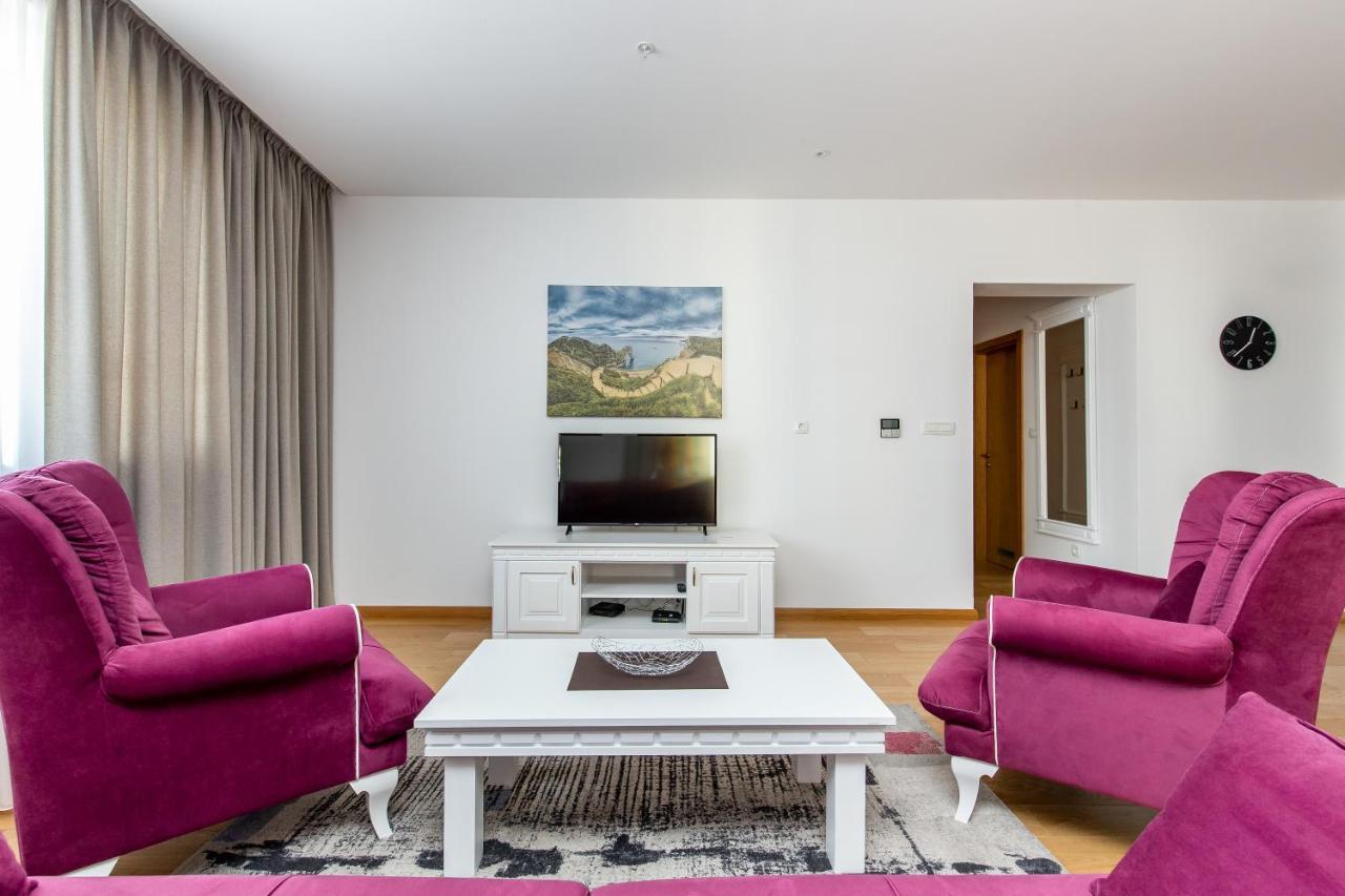 Apartments Lora In Apart-Hotel Будва Екстериор снимка