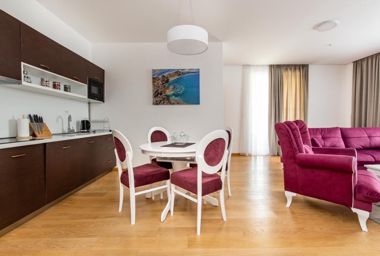 Apartments Lora In Apart-Hotel Будва Екстериор снимка