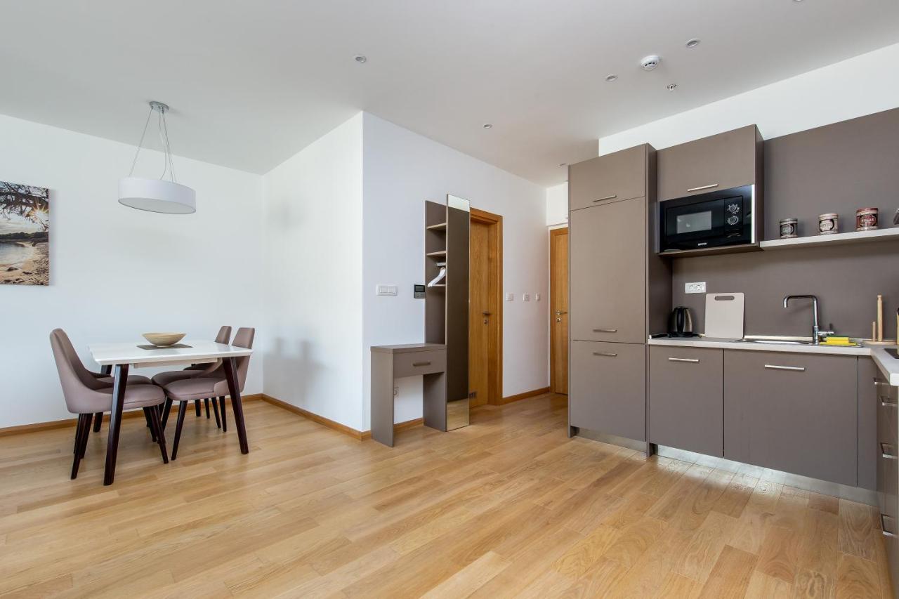 Apartments Lora In Apart-Hotel Будва Екстериор снимка