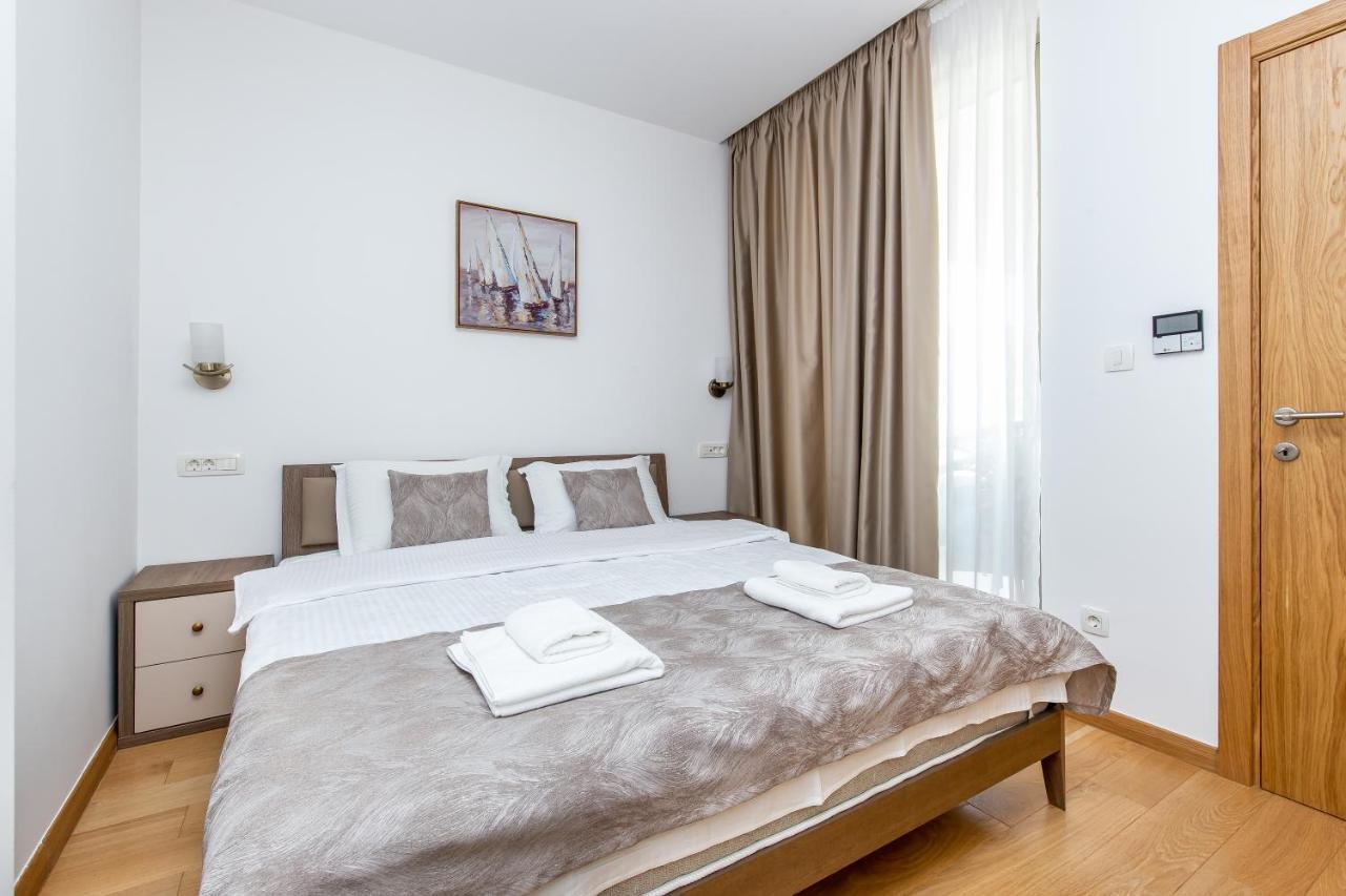 Apartments Lora In Apart-Hotel Будва Екстериор снимка