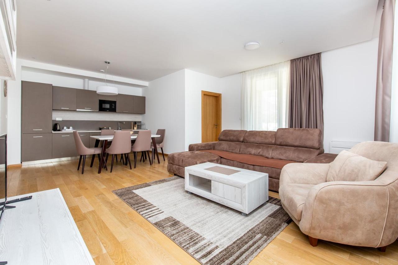 Apartments Lora In Apart-Hotel Будва Екстериор снимка