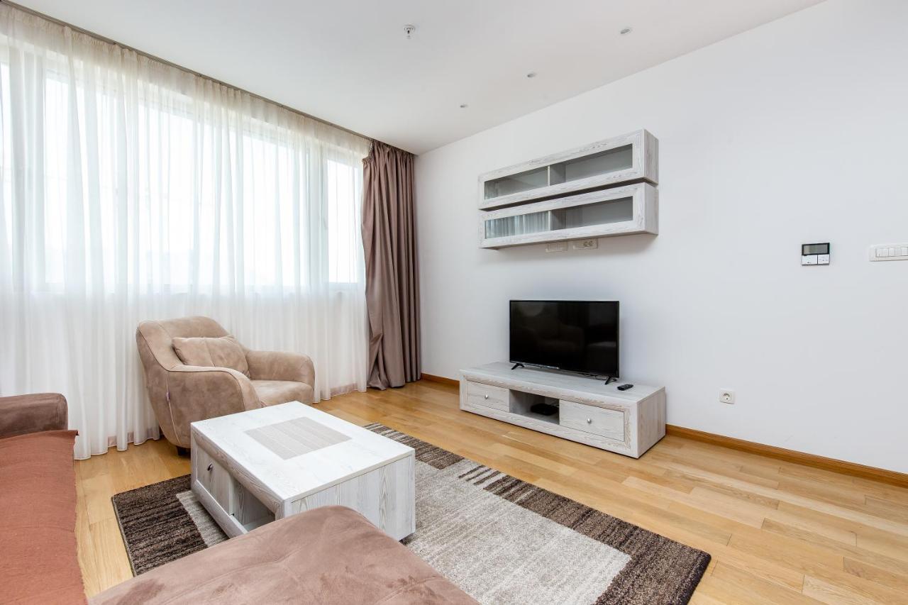 Apartments Lora In Apart-Hotel Будва Екстериор снимка