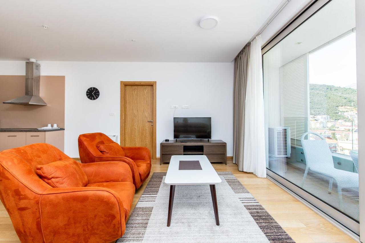Apartments Lora In Apart-Hotel Будва Екстериор снимка