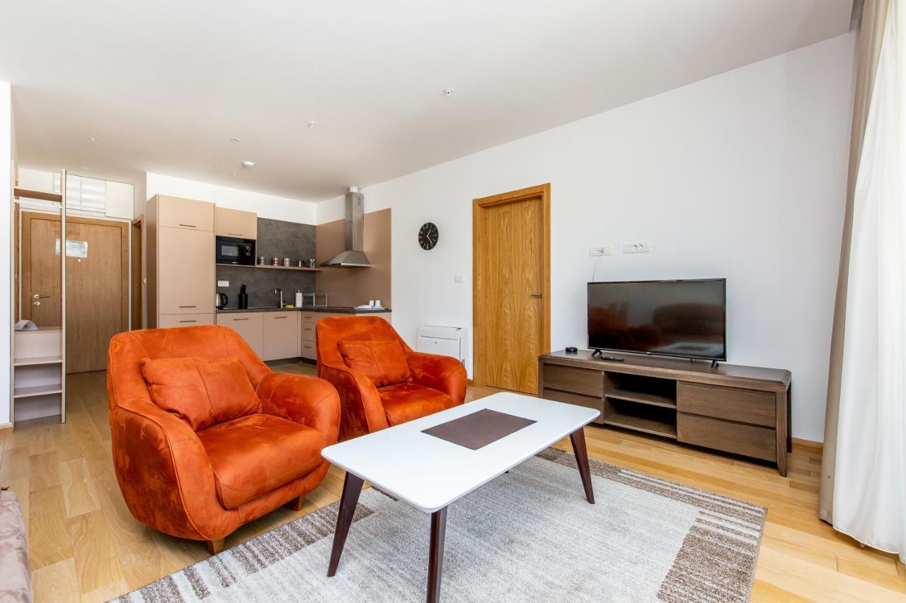Apartments Lora In Apart-Hotel Будва Екстериор снимка