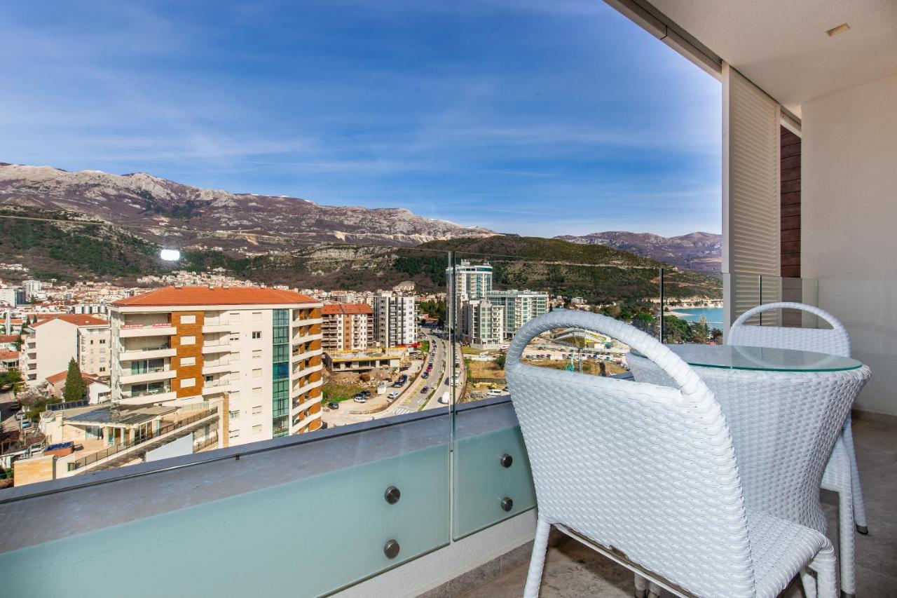 Apartments Lora In Apart-Hotel Будва Екстериор снимка