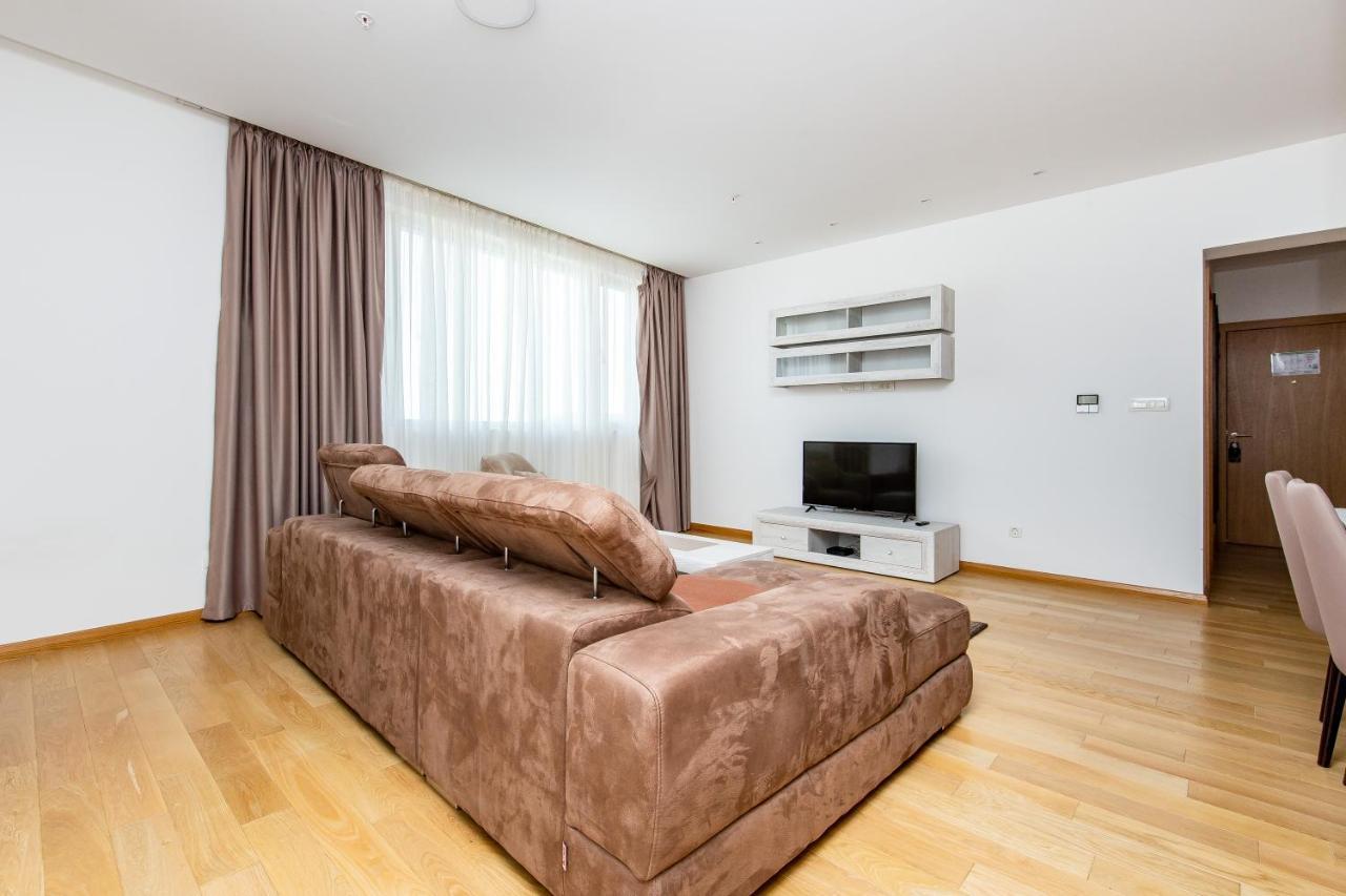 Apartments Lora In Apart-Hotel Будва Екстериор снимка