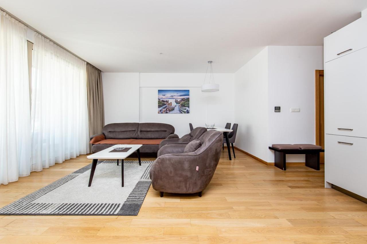 Apartments Lora In Apart-Hotel Будва Екстериор снимка