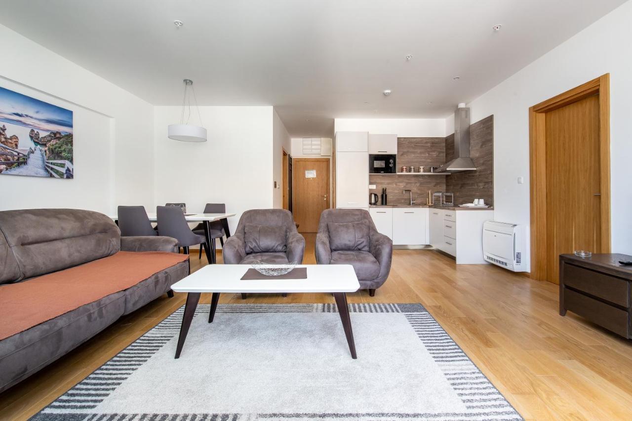 Apartments Lora In Apart-Hotel Будва Екстериор снимка