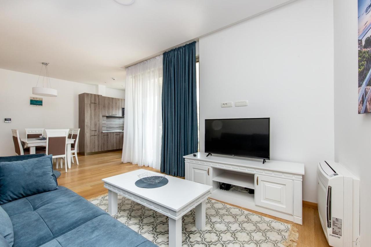 Apartments Lora In Apart-Hotel Будва Екстериор снимка