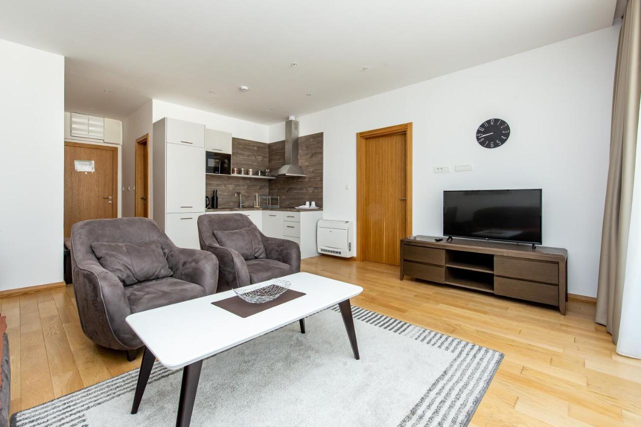 Apartments Lora In Apart-Hotel Будва Екстериор снимка