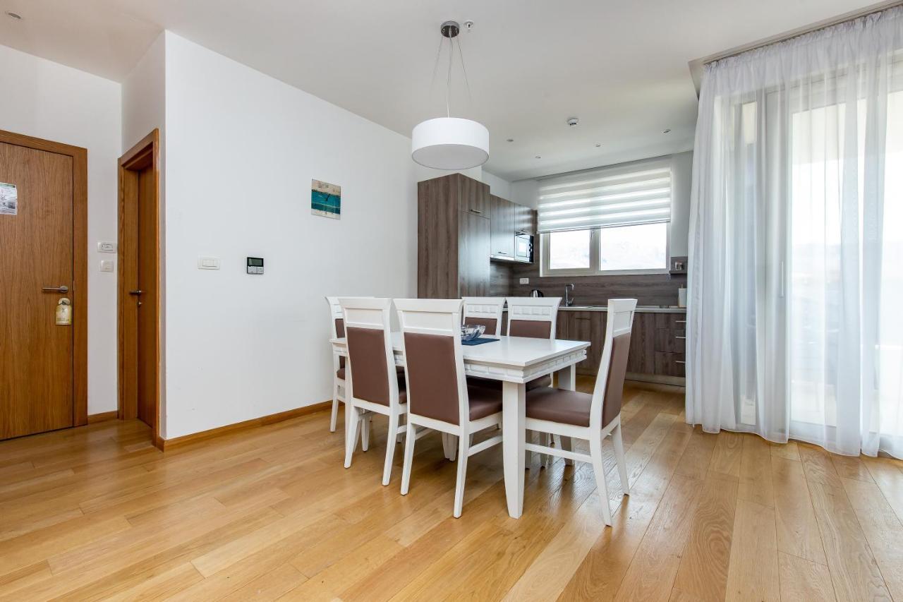 Apartments Lora In Apart-Hotel Будва Екстериор снимка