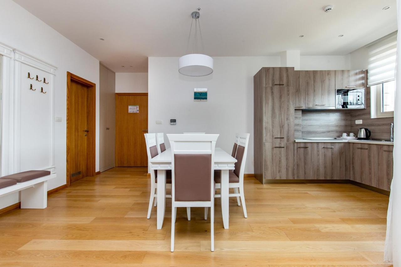 Apartments Lora In Apart-Hotel Будва Екстериор снимка